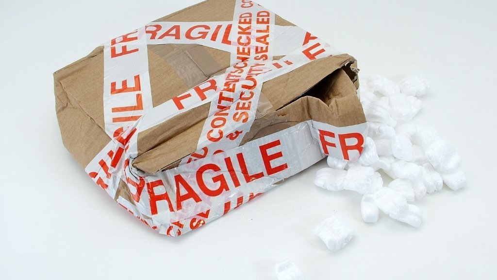 cosa fare in caso di pacco danneggiato
